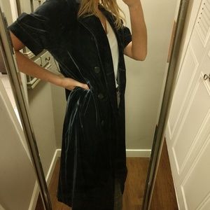 Vince Camuto short sleeve Velvet trench coat